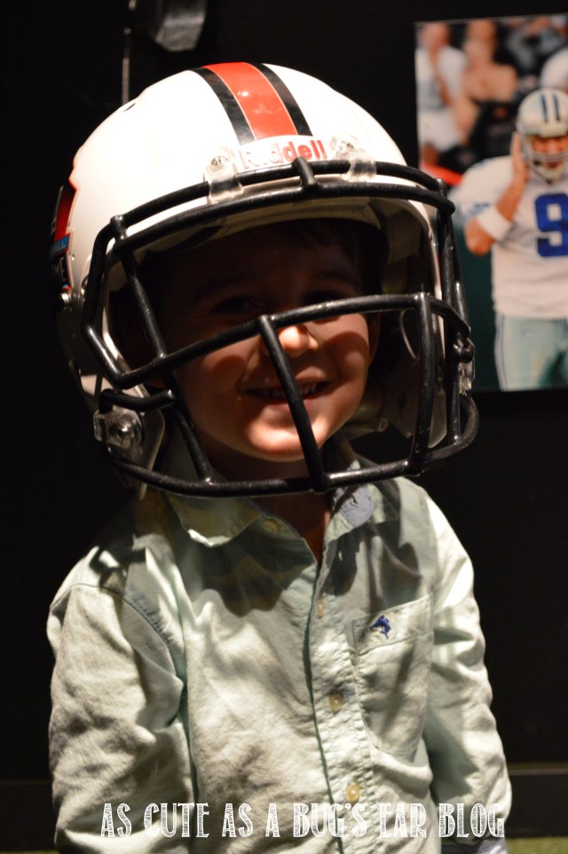FOOTBALL-HELMET